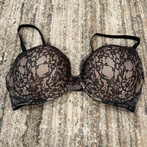 Women's Victoria's Secret Very Sexy Push-Up Bra 38DD Black Beige Lace SKU746